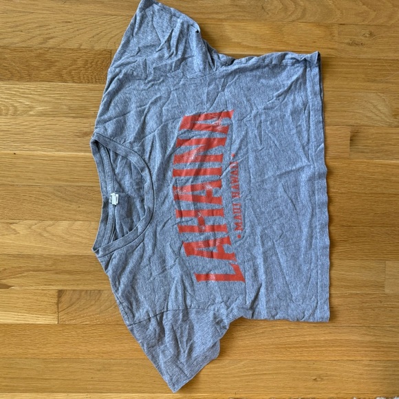 Gray T-Shirt with Red Graphic - Picture 2 of 6